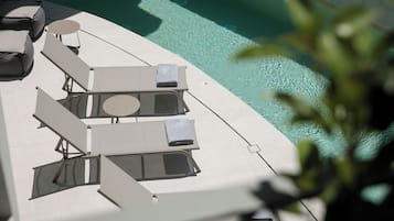 Sæsonbestemt udendørs pool