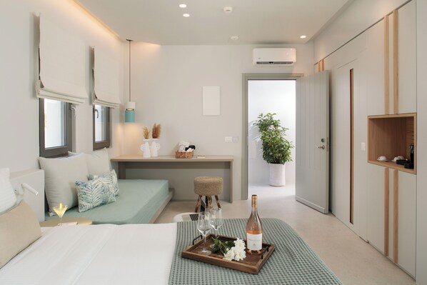 Luxury Suite | Bộ đồ giường cao cấp, chăn bông, nệm có lớp đệm bông 