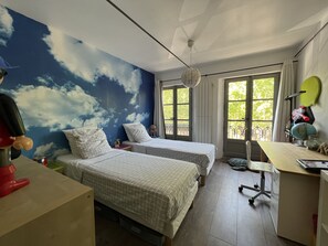 3 habitaciones, escritorio, wifi gratis y ropa de cama 