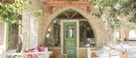 Beit El Kharoube | 1 chambre, coffres-forts dans les chambres, Wi-Fi gratuit, draps fournis