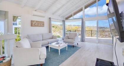 Stunning Home w/Ocean-Mountain Views in East Oahu Serene Family Vacation