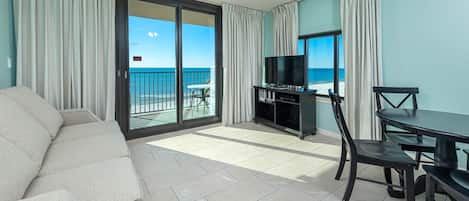 Condo, 1 Bedroom | Living area