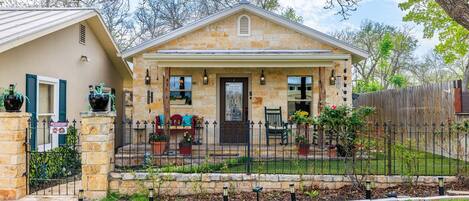 House, 3 Bedrooms | Exterior