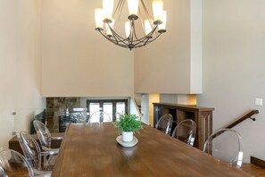 Stadtwohnung, 3 Schlafzimmer | Speisen