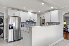 House, 2 Bedrooms | Private kitchen | Fridge, oven, coffee/tea maker, toaster - The Gray Whale Cottage 2 Bedroom Home by RedAwning (Beaufort)