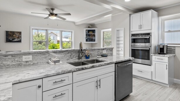 House, 2 Bedrooms | Private kitchen - The Gray Whale Cottage 2 Bedroom Home by RedAwning (Beaufort)