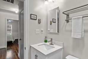 House, 2 Bedrooms | Bathroom | Towels