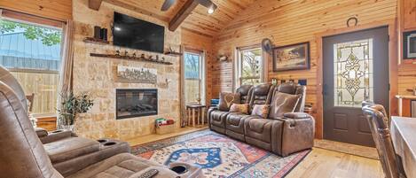 Smart-tv en een open haard