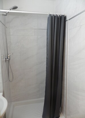 Dusche, Toilettenpapier