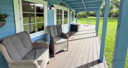 Cosy Countryside Lodge, 10 Mins From the Beach and National Park