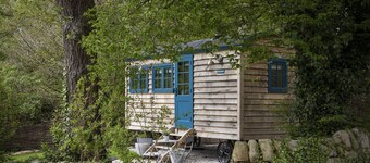 Woodlands Shepherd's Hut Chatsworth Estate