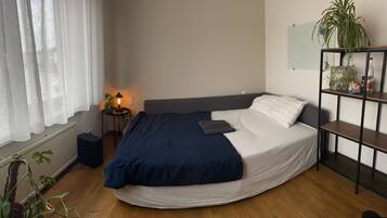 1 bedroom, iron/ironing board, WiFi, bed sheets