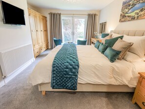 4 Schlafzimmer, individuell dekoriert, individuell eingerichtet