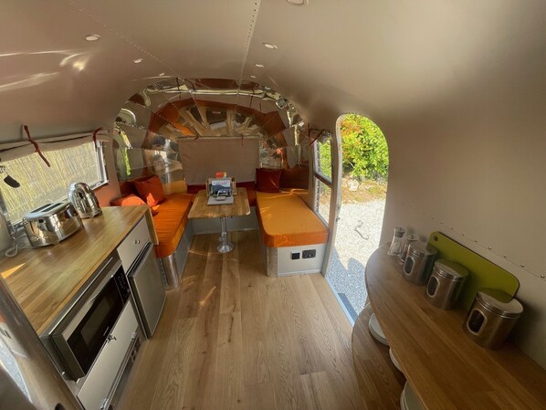 Fridge, microwave, oven, electric kettle - The Silver Spirit - 1964 Iconic American Airstream (Monyash)