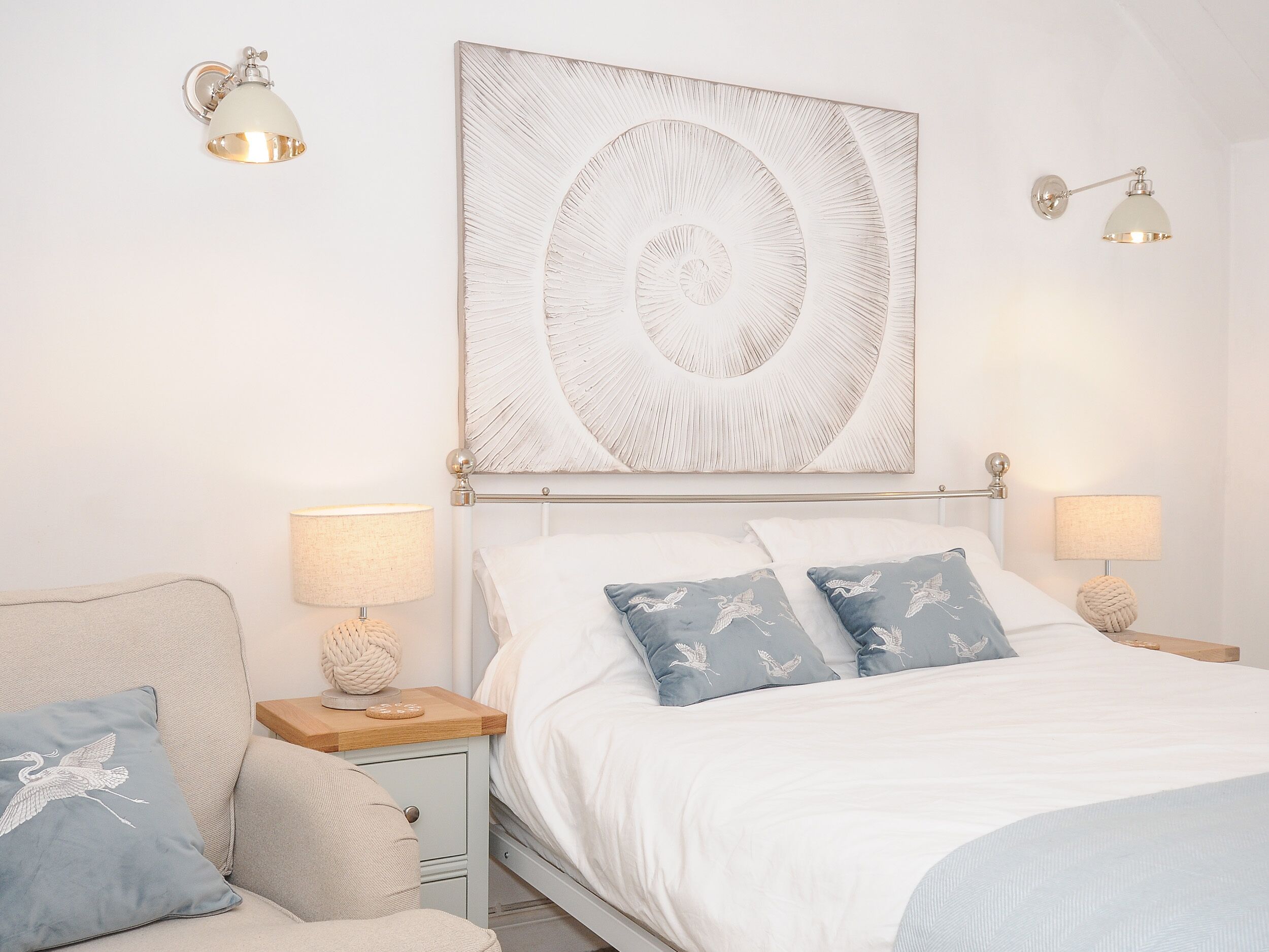 3 bedrooms, individually decorated, individually furnished, free WiFi