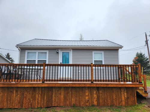 Cozy North Shore two bedroom cottage