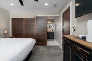 3 chambres, bureau, fer et planche à repasser, Wi-Fi gratuit