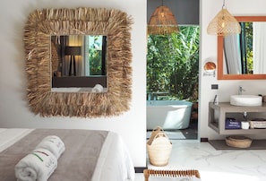 Suite Luxury | Hochwertige Bettwaren, Daunenbettdecken, Minibar, Zimmersafe