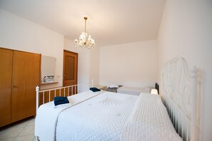 Comfort Apartment - Appartamento La Rosa (Roe Volciano)