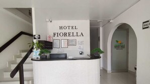 Reception - HOTEL FIORELLA PARACAS  (Paracas)
