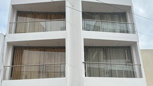 Front of property - HOTEL FIORELLA PARACAS  (Paracas)