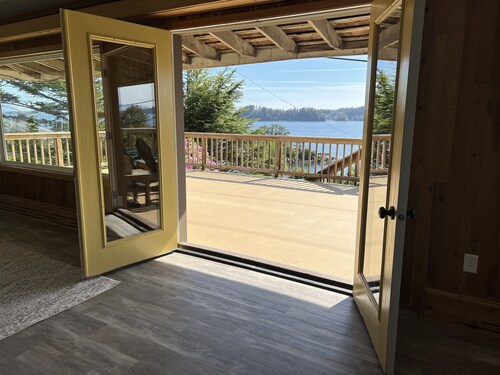 Driftwood House- Endless Ocean Views