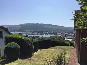 Property grounds - 3 bedroom accommodation in Campbeltown (Campbeltown)