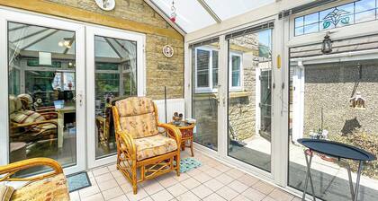 3 bedroom accommodation in Buxton