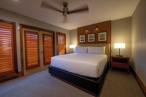 4 bedrooms, in-room safe, desk, iron/ironing board
