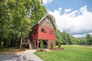 Exterior - Treehouse, Hot Tub, Creekfront, Starlink Wi-Fi, Firepit (Franklin)