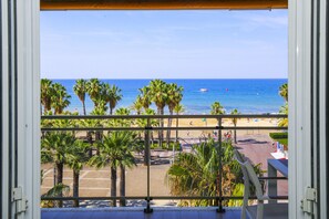 Interior - TOUS 3 Apartment - Only Families (Salou)