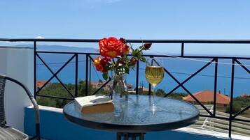 Standard Studio, Sea View | Free WiFi, bed sheets