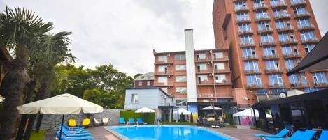 Outdoor pool, open 9:00 AM to 7:00 PM, pool umbrellas, sun loungers