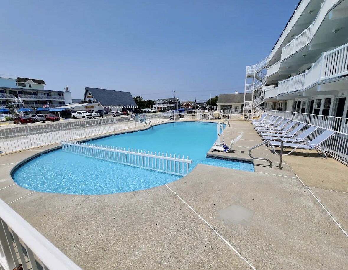 Piscina all'aperto, una piscina riscaldata