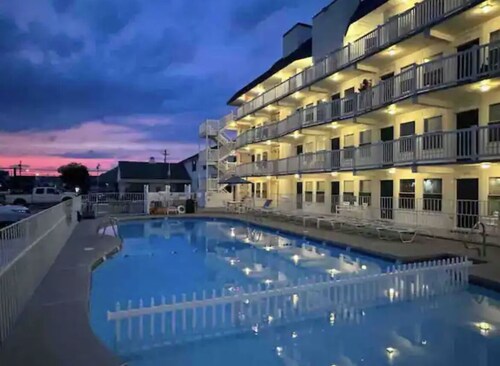 Freshly updated Beach Haven nestled on beautiful coast of Wildwood Crest! 