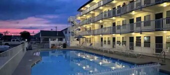 Freshly updated Beach Haven nestled on beautiful coast of Wildwood Crest! 