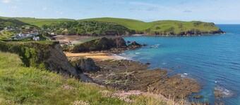 Pirates Cove - UK44493