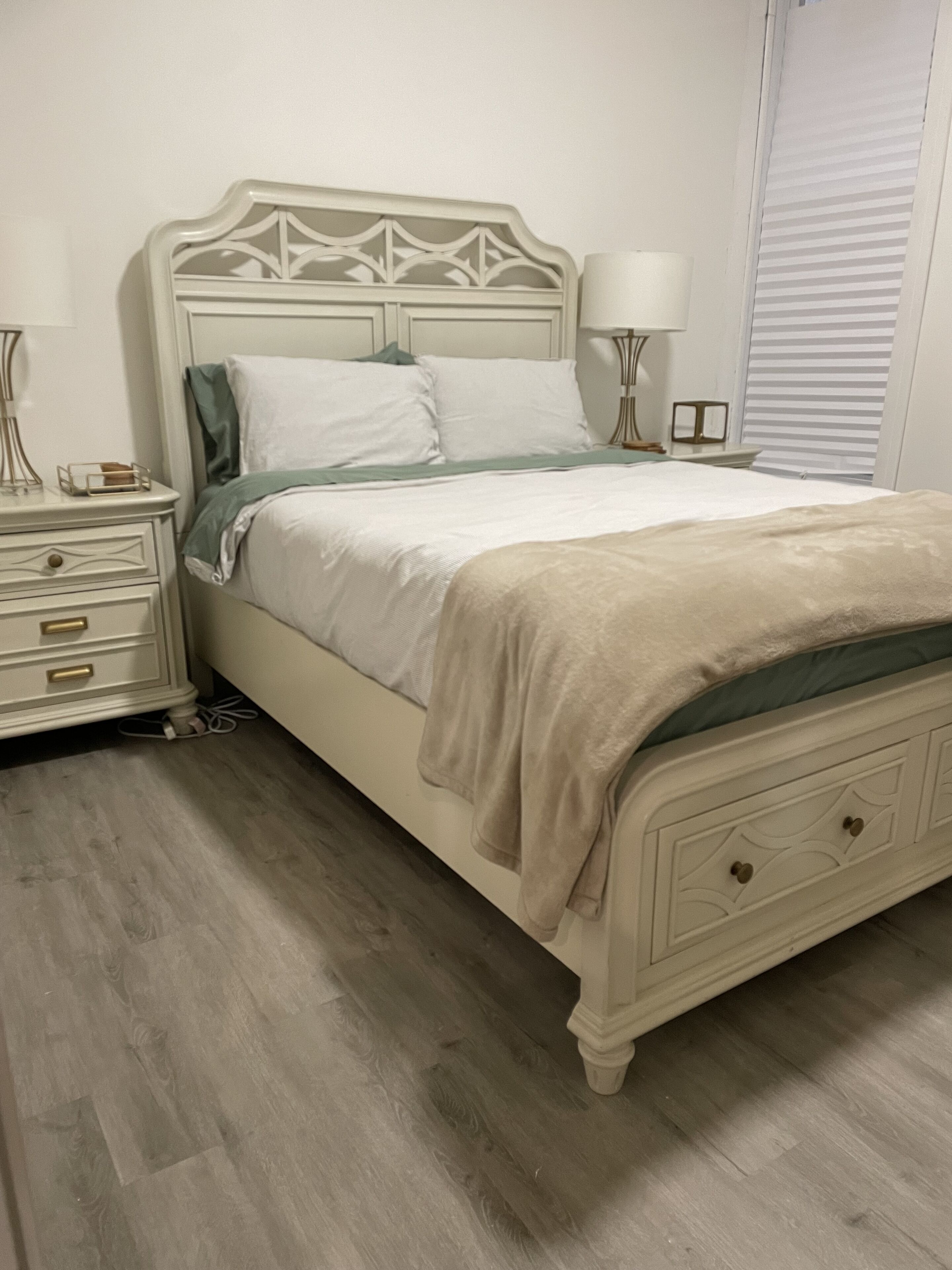 2 多间卧室、办公桌、熨斗/熨衣板、WiFi