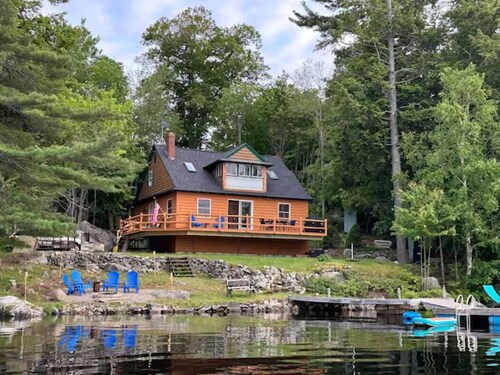 Lakefront Cottage w/Private Dock+60 mins to Acadia National Park