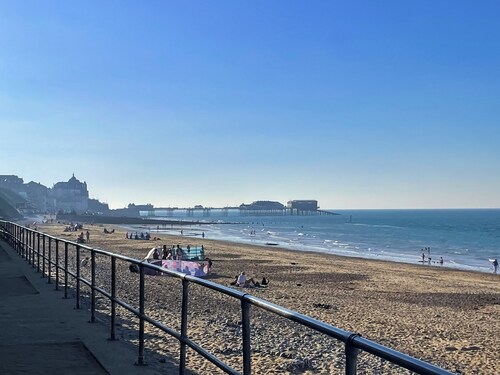 2 bedroom accommodation in Cromer