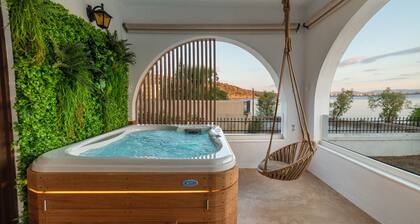 Breathtaking Sea View With Jacuzzi for Couples and Families