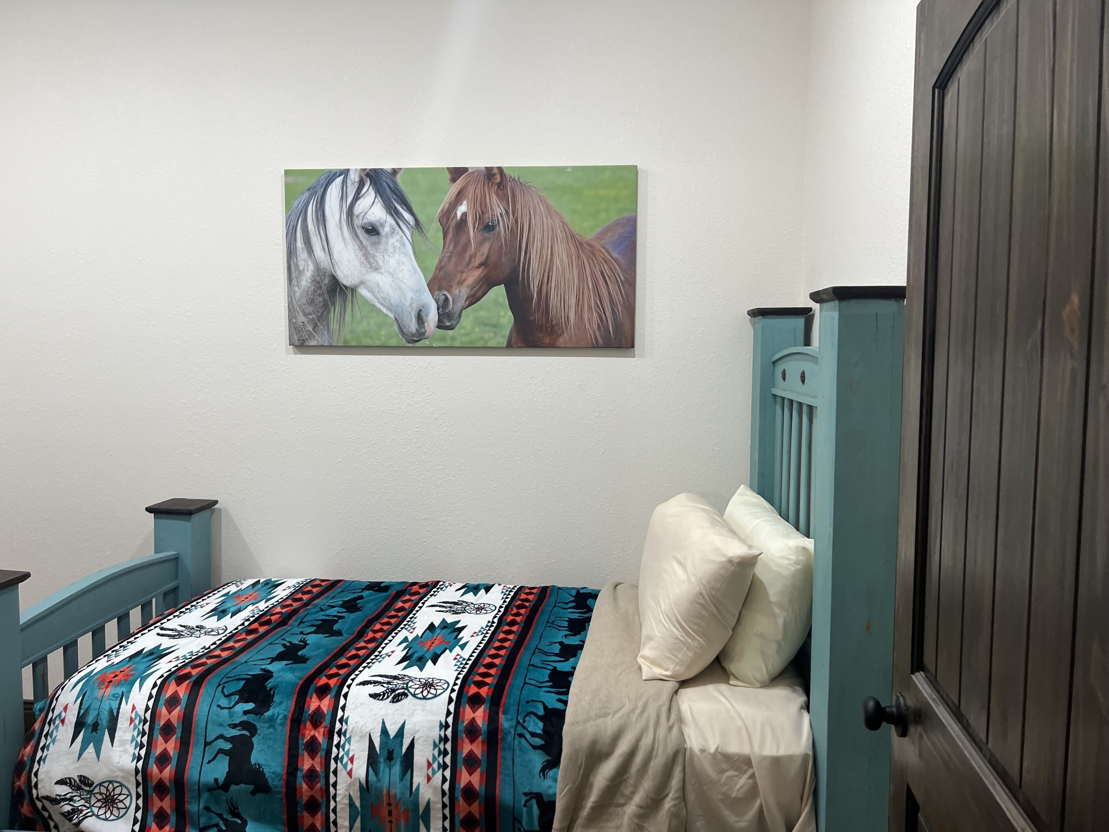 3 عدّة غرف نوم وملاءات أسرّة