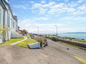 Property grounds - 4 bedroom accommodation in Dunure (Dunure)