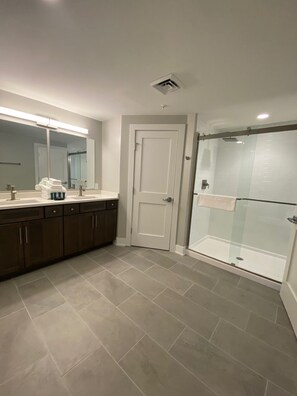 Shower, towels, soap, shampoo - New Condo centrally located on north end of Canandaigua Lake.  (Canandaigua)