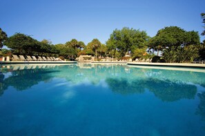 Piscina externa, piscina aquecida
