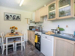 Dishwasher, high chair - A great, three-bedroom bungalow, with front and back gardens. (Warbstow, near Crackington Haven)