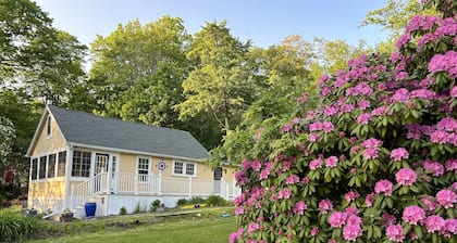 Lakeview property in private community. Lake & beach access. Swim/Kayak all day!