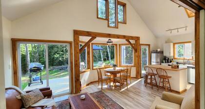 Magical Retreat Cottage - Surrounded by Waterfalls, Extreme Peace and fast WiFi