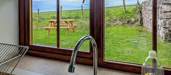 3 bedroom accommodation in Llangennith, near Swansea