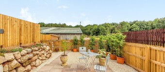 1 bedroom accommodation in Ellerdine, near Telford